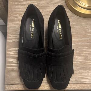 Kenneth Cole Women's Black Suede Fringe Heels